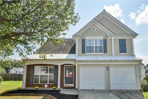 7612 Metroliner Court sold home in Park At Newell Crossing, Charlotte, NC