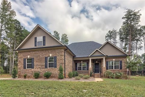 3280 Fairmead Drive sold home in Fieldstone, Concord, NC