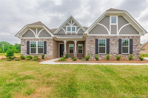 313 Hollyhock Drive 4