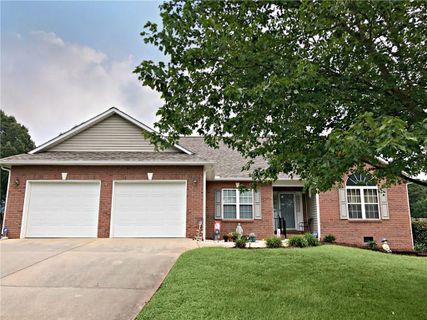2752 Sterling Court