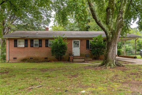 526 Frank Drive sold home in Briarwood, Charlotte, NC