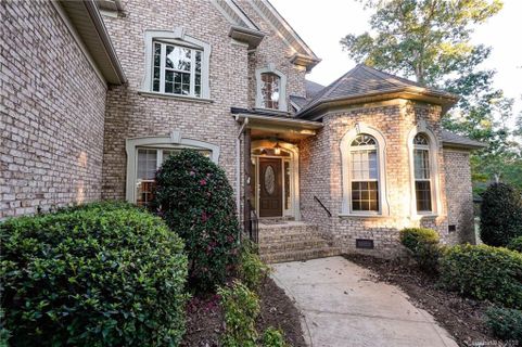 Previously sold for $382,000