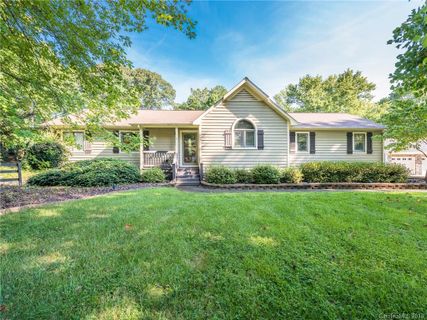 157 Peninsula Drive sold home in Norman Shores, Mooresville, NC