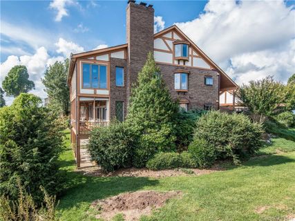 1403 Fleetwood Plaza