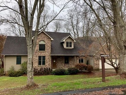 11 Overcrest Circle