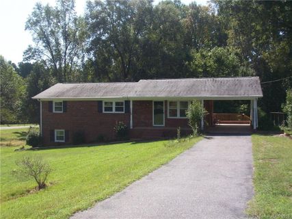 526 Lee Drive