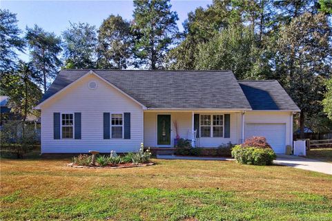 7802 Red Robin Trail 133 sold home in Lake Haven, Denver, NC