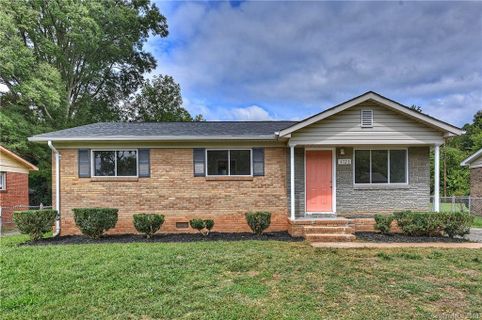 4723 Monmouth Drive