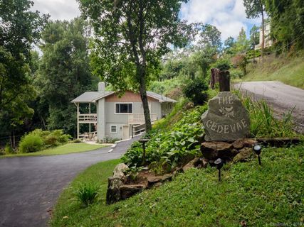 820 Scenic Circle