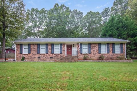 4101 Lynn Avenue sold home in Silverstone, Gastonia, NC