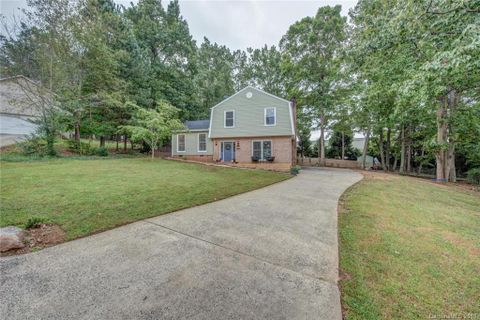 800 Raleigh Court