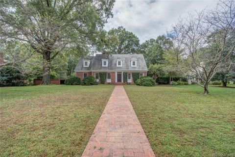 213 W Eleventh Avenue