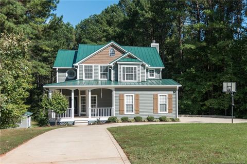1427 Forest Ridge Drive