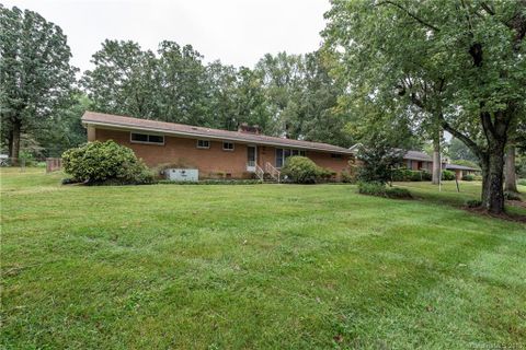 6633 Pawnee Drive
