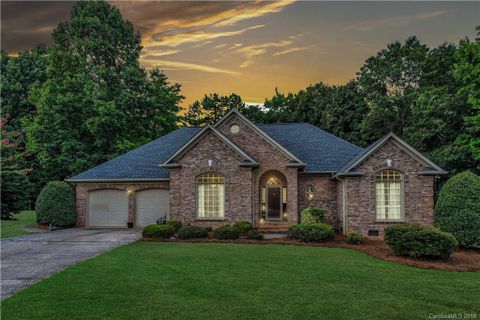 219 Classic Court