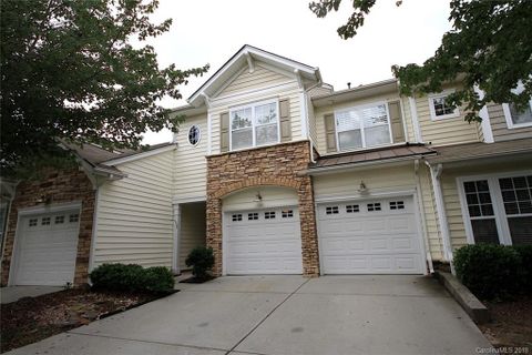 578 Pine Links Drive