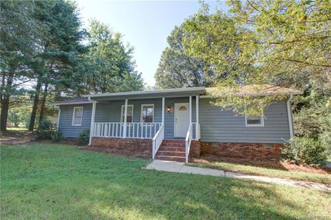692 Radcliff Place