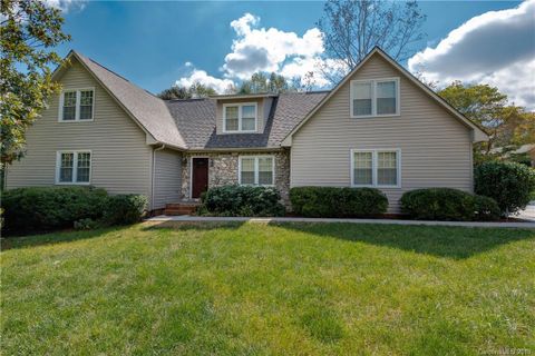 1811 Knolls Drive