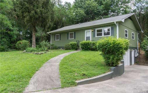 113 Blazing Valley Lane