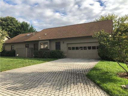 23a Trillium Court