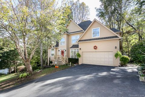 127 Coachmans Trail sold home in Coachmans Trail, Asheville, NC