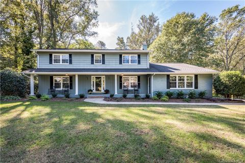 2159 Windemere Road