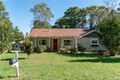 511 W Chestnut Drive