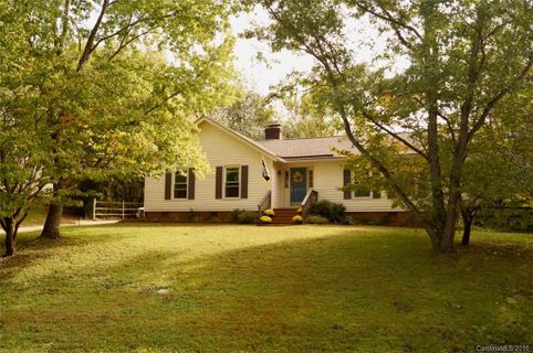8217 Inverary Place