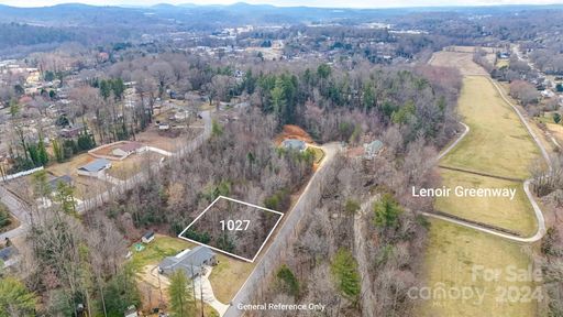 1027 Williamsburg Drive