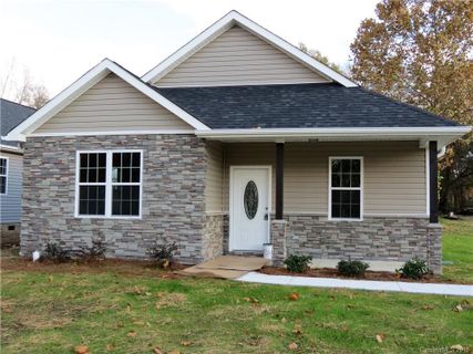 3245 Roberta Road