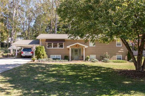 146 42nd Avenue Circle sold home in Holly Hills, Hickory, NC