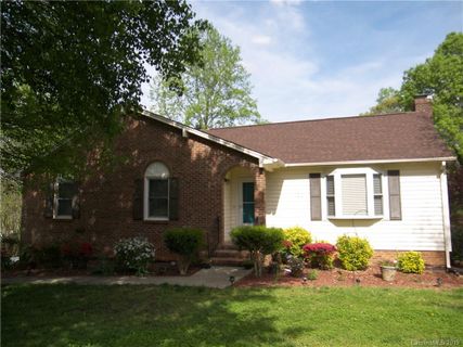 1010 Forestbrook Drive sold home in Forest Brook, Gastonia, NC