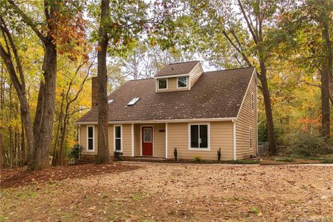 Previously sold for $279,000