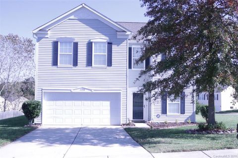 2208 Southwind Drive sold home in The Woodlands, Charlotte, NC