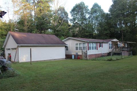46 Skyland Circle sold home in oakwood park, Woodfin, NC
