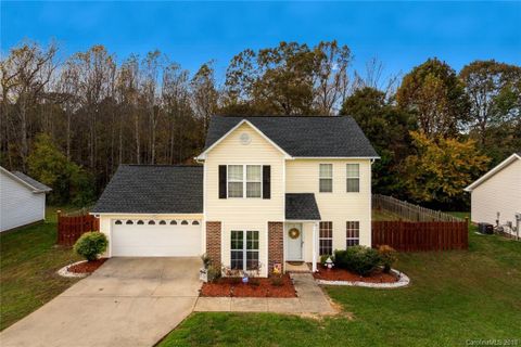2435 Hawk Ridge Drive