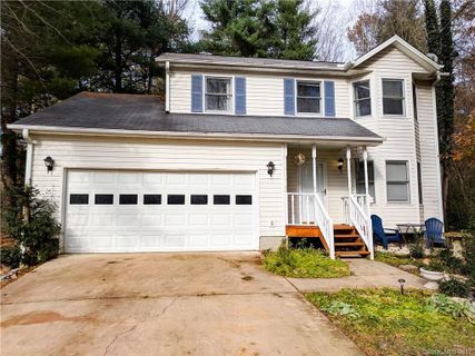 20 Sweetbriar Court sold home in Sweetbriar Grove, Asheville, NC
