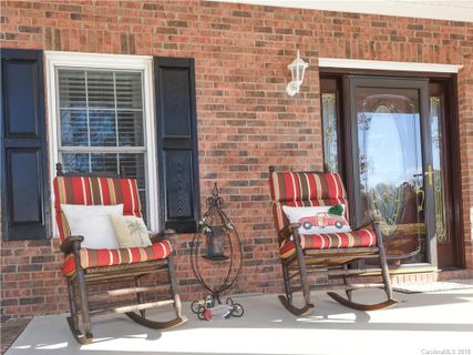 1725 Williams Road 10