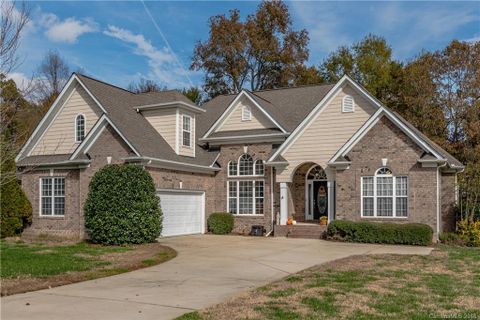 2808 Monterrey Lane