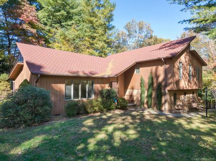 24 S Oaks Circle
