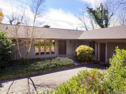 480 Windsor Road sold home in Lake View Park, Asheville, NC