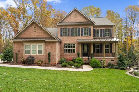 608 Oak Forest Lane