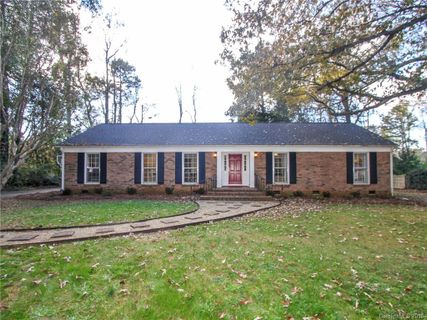 2043 Poinsett Drive