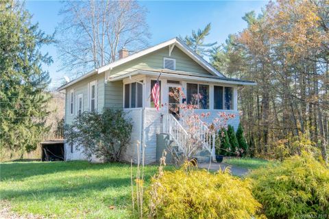 2 Thomson Avenue sold home in Fibreville-Skyland Terrace, Canton, NC