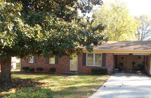 513 Westside Terrace