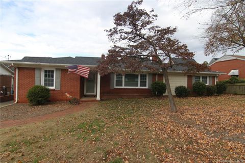 204 Dogwood Lane sold home in Dogwood Acres, Belmont, NC