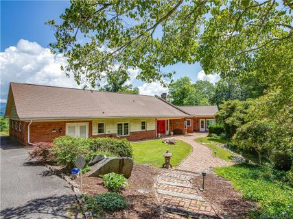261 Ridgeview Road