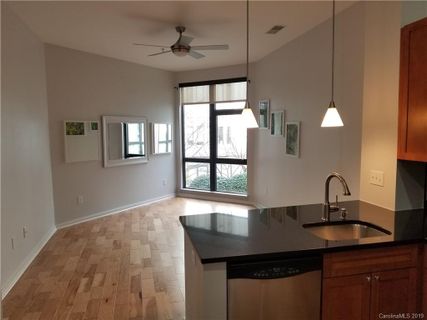 525 6th Street 211