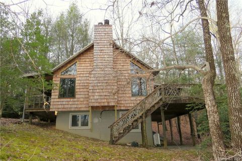 89 Lake Road