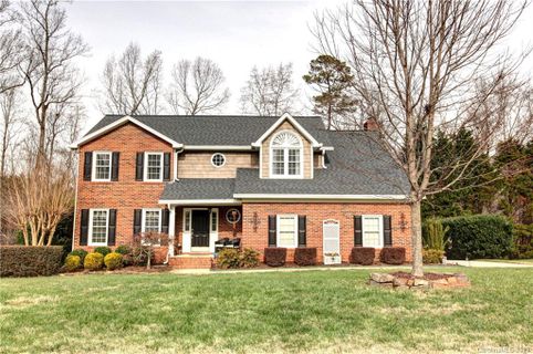 1638 Village Court sold home in Colony Woods, Gastonia, NC